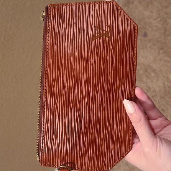 LV epi pouch - Picture 1 of 6